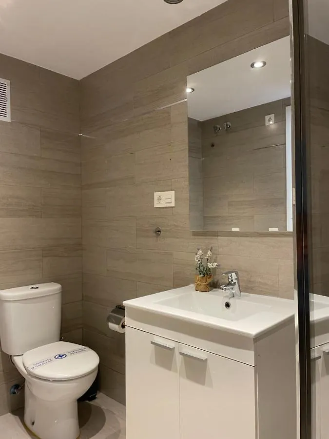 Malagadevacaciones - La Marea Apartment 0*, Malaga Spain